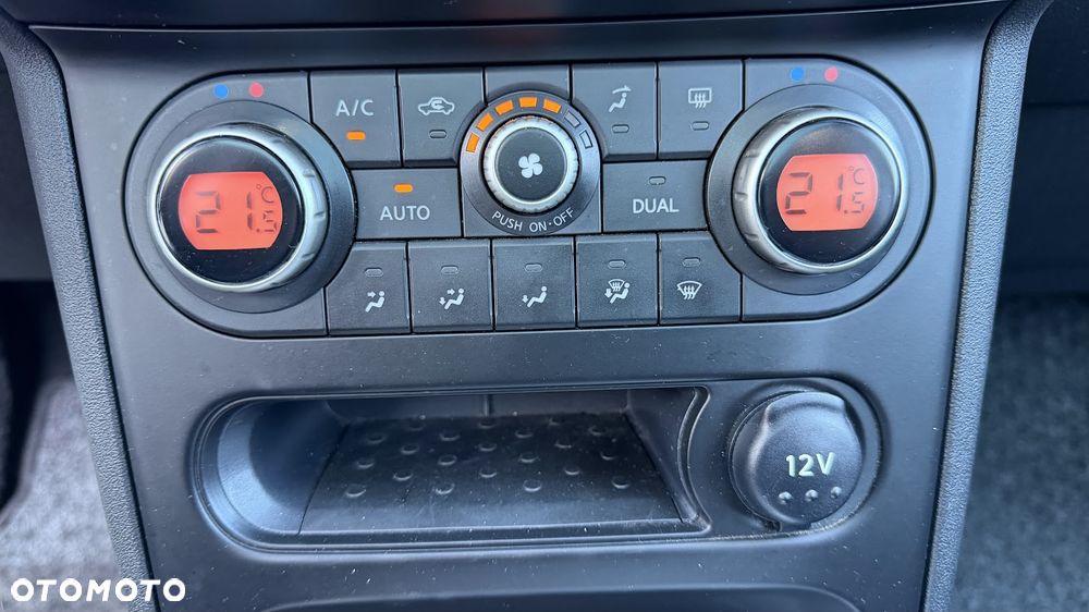 Nissan Qashqai+2 2.0 dCi DPF 4x4 acenta - 5