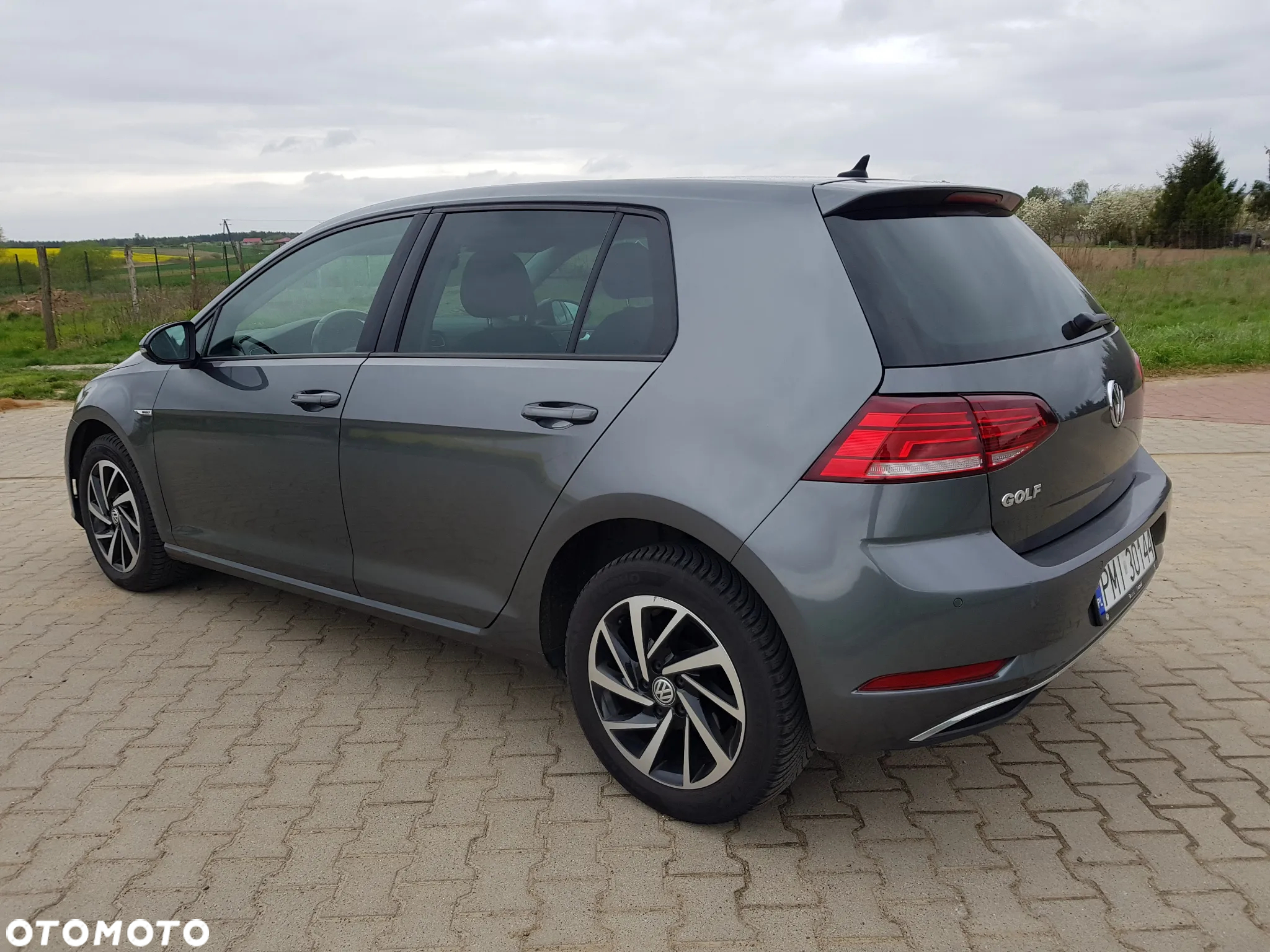 Volkswagen Golf 1.0 TSI BlueMotion Comfortline - 18