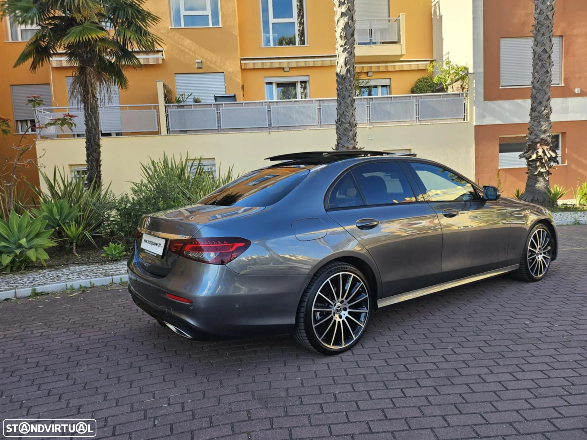 Mercedes-Benz E 220 d AMG Line - 23