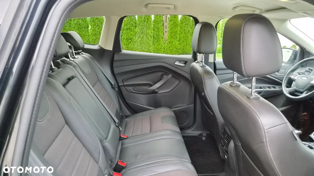 Ford Kuga 2.0 TDCi 4x4 Titanium - 23