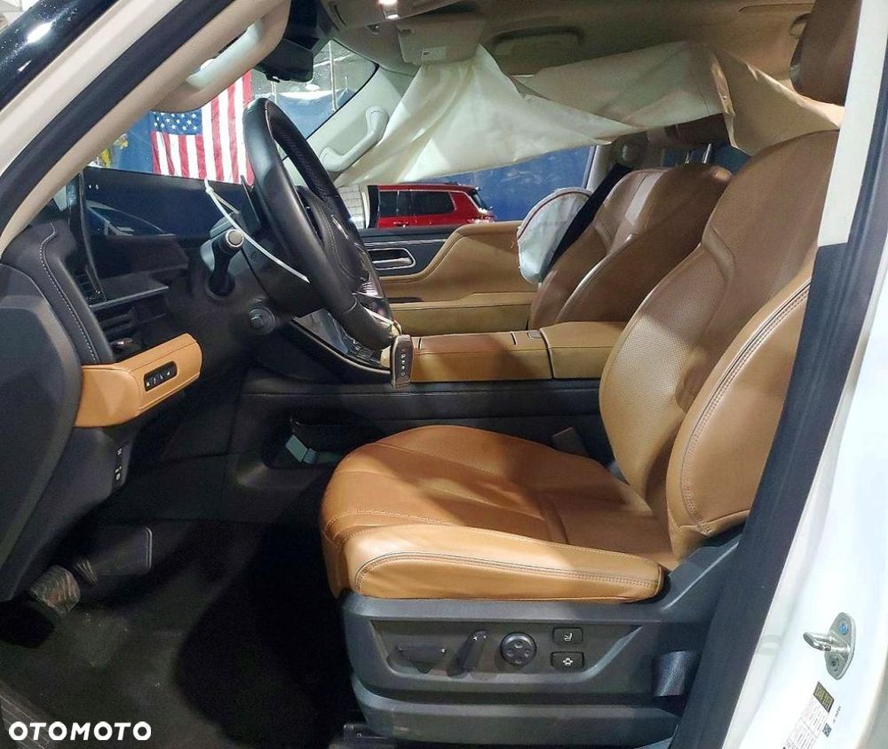Infiniti QX80 - 8