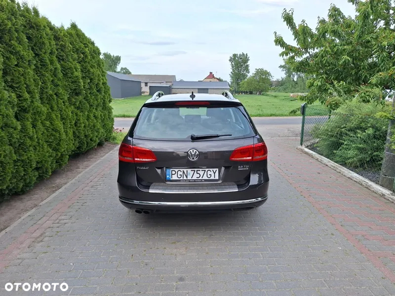 Volkswagen Passat 2.0 TDI Highline DSG - 4