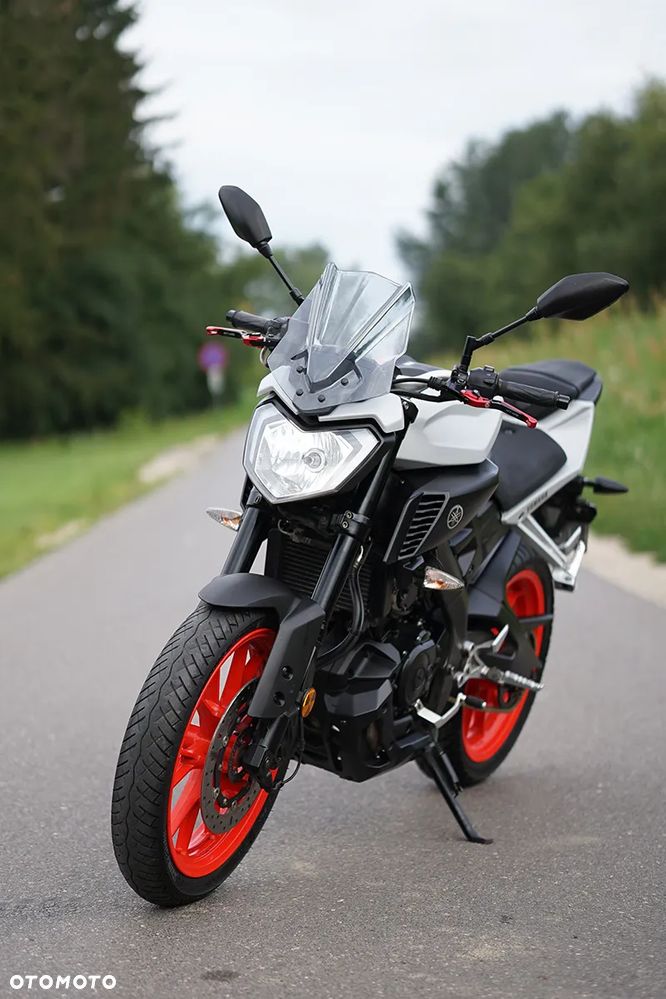 Yamaha MT - 11