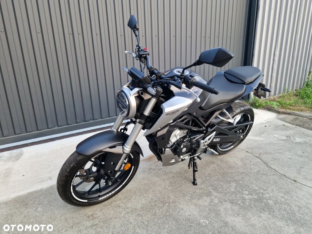 Honda CB - 9