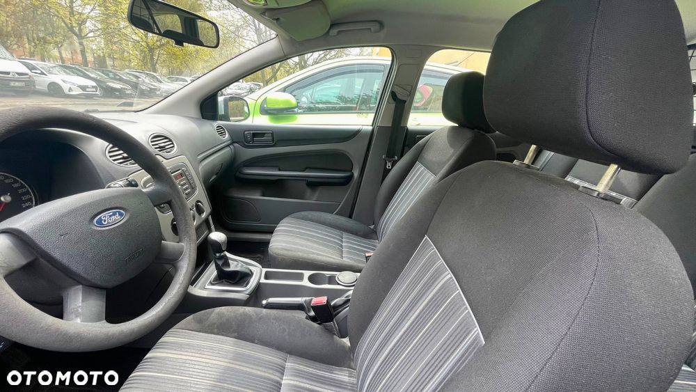 Ford Focus 1.6 TDCi Ambiente - 5