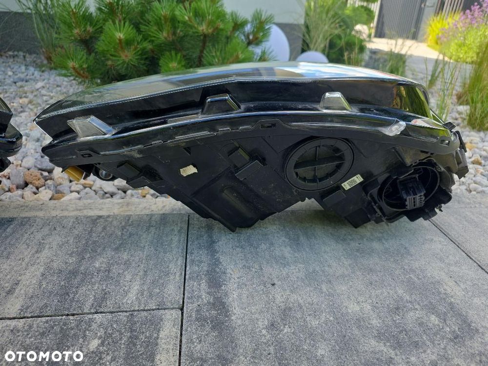 VW E-GOLF 8 R VIII 5H1 Lampy przód Full Led Matrix IQ 5H1941059S 5H1941060S - 11