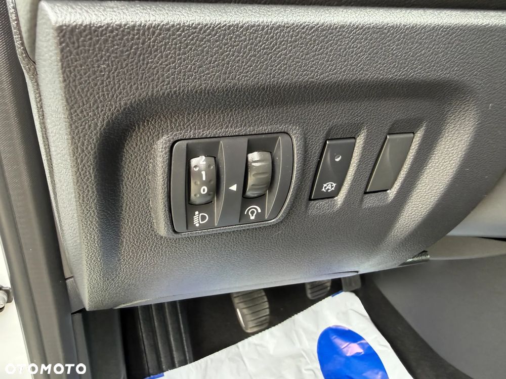 Renault Captur - 27