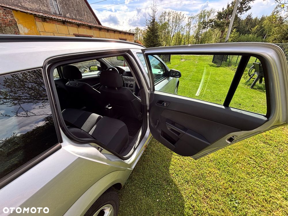 Opel Astra - 17