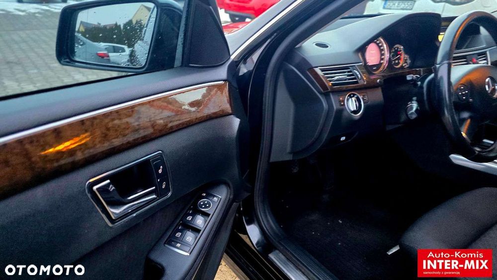 Mercedes-Benz Klasa E - 16