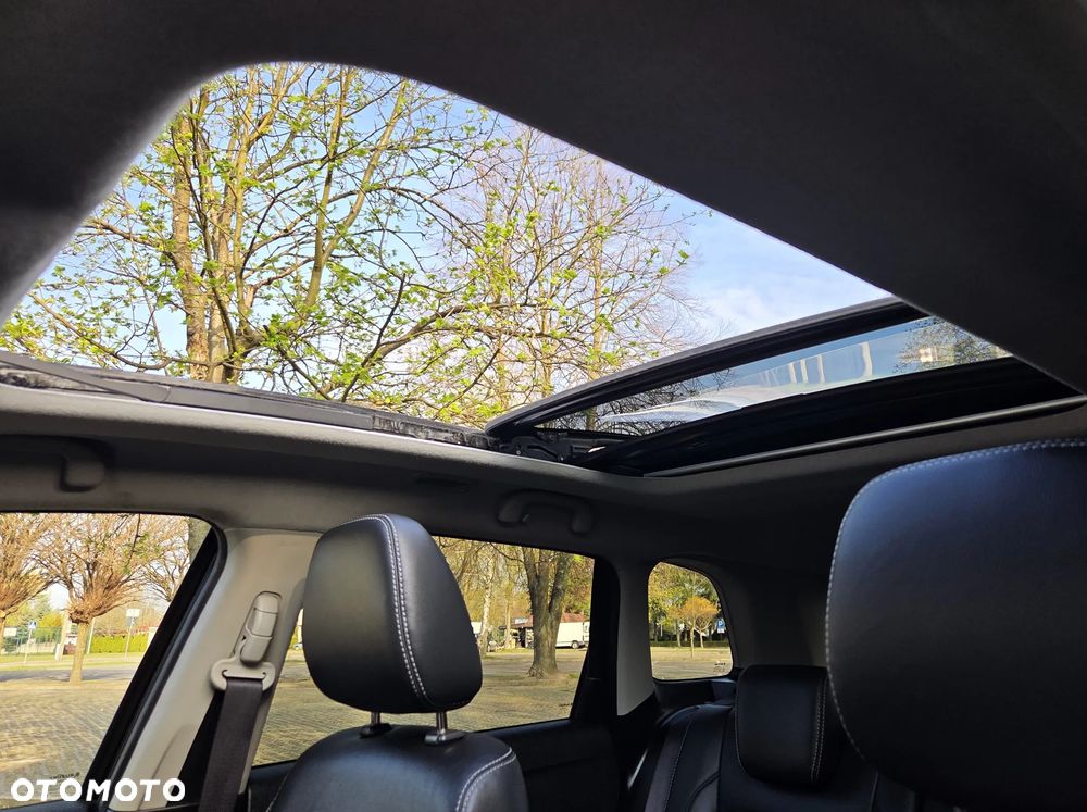 Suzuki Vitara 1.5 Dualjet Hybrid Allgrip AGS Comfort+ "SHINKAI" - 9