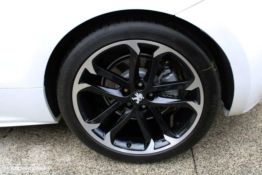 Peugeot RCZ 1.6 200 THP - 46