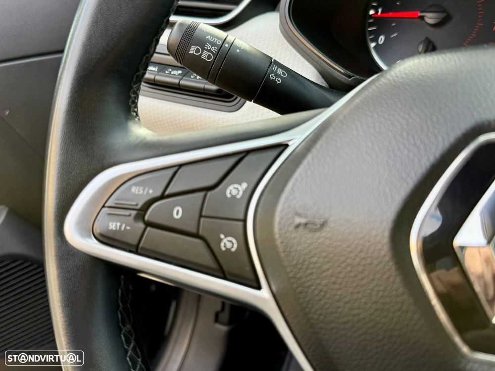 Renault Clio 1.0 TCe Evolution Bi-Fuel - 22