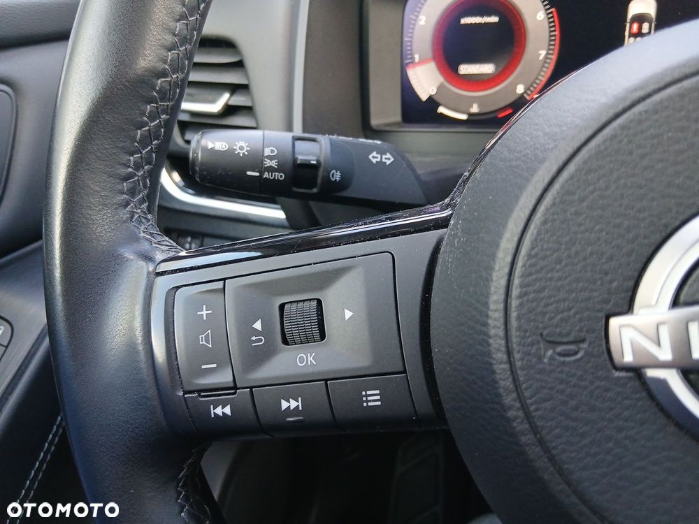 Nissan Qashqai 1.3 DIG-T mHEV N-Connecta - 19