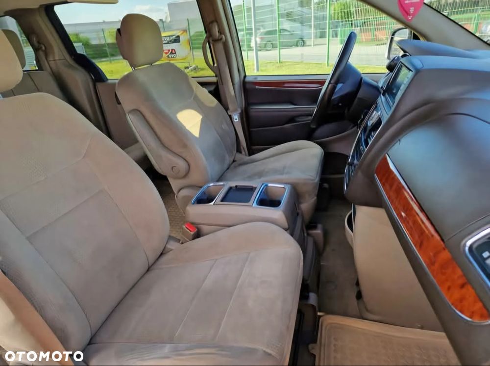 Chrysler Town & Country 3.6 Touring - 9