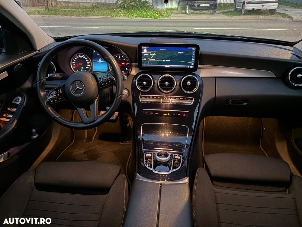 Mercedes-Benz C 220 d Aut - 10