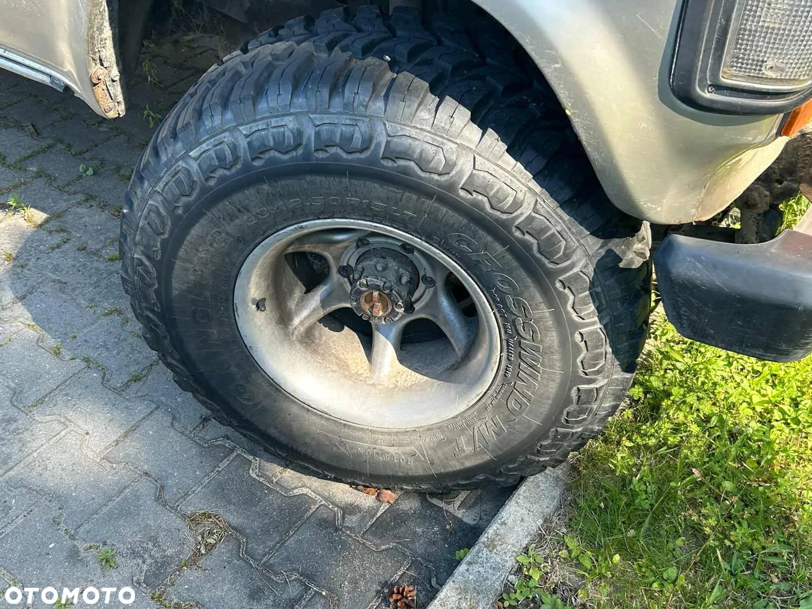 Toyota Land Cruiser HJ61 - 4