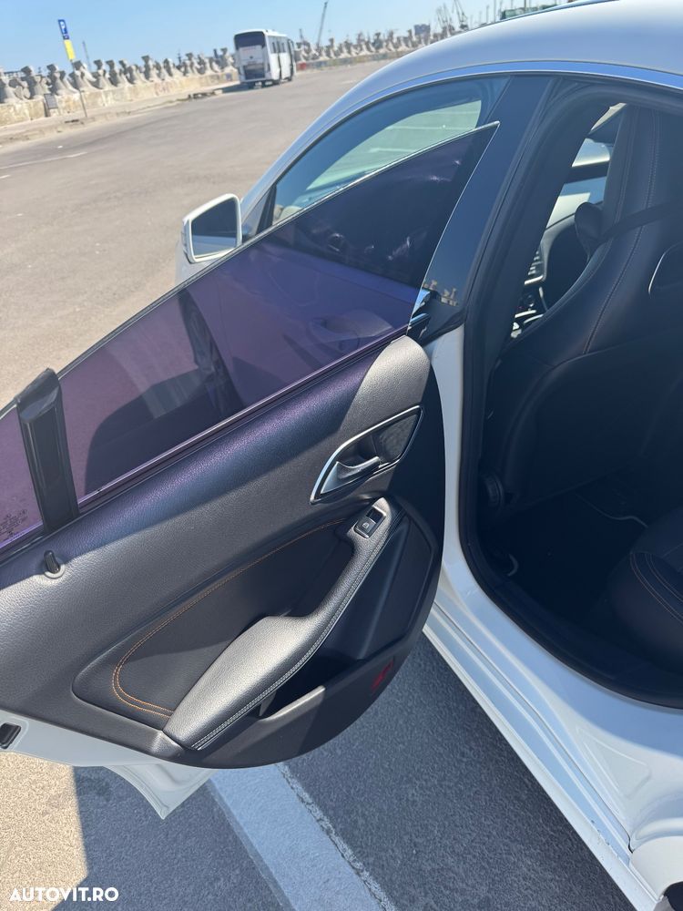 Mercedes-Benz CLA - 15