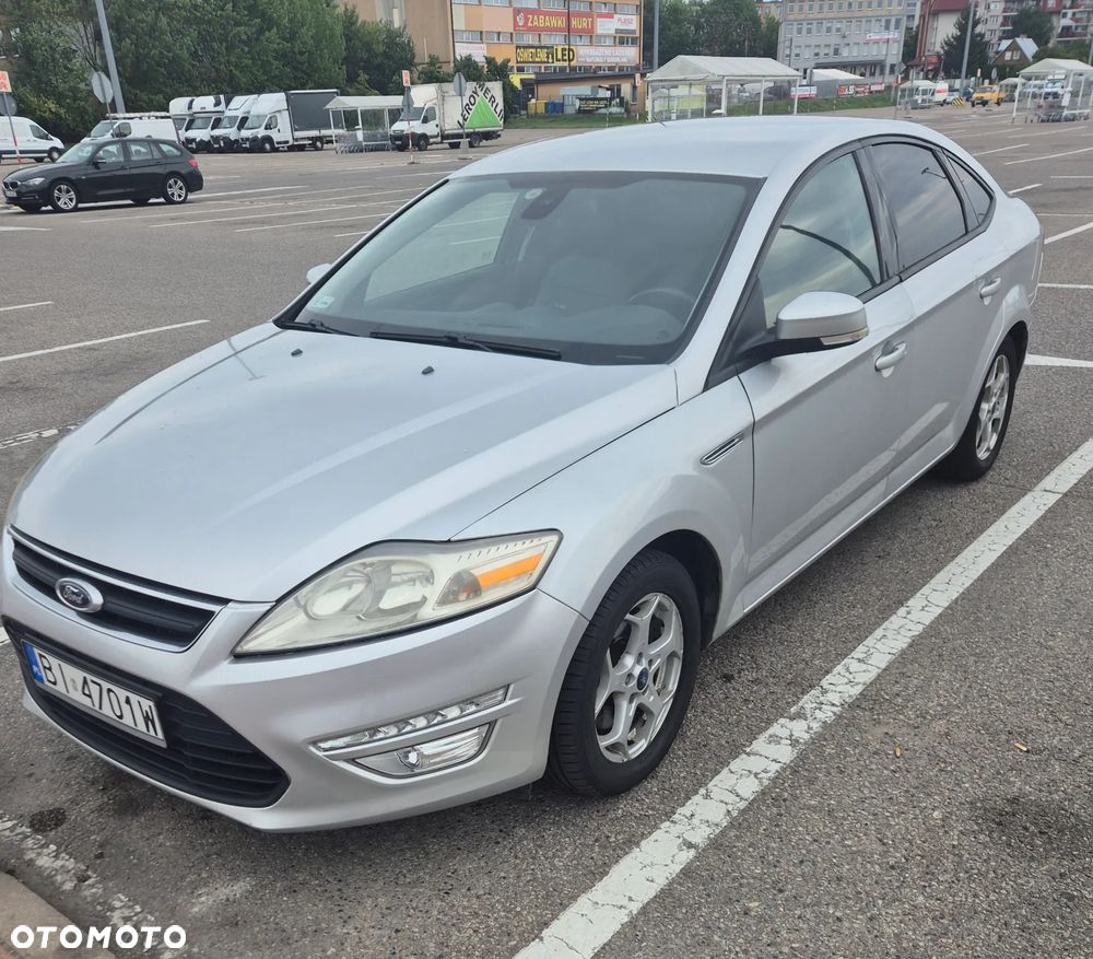 Ford Mondeo 2.0 Ambiente - 1