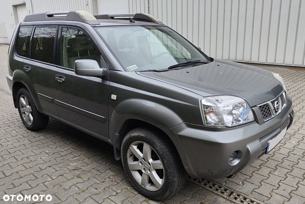 Nissan X-Trail 2.2 dCi Sport + - 1
