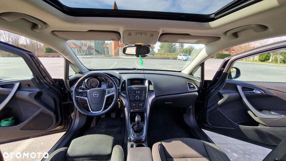 Opel Astra 1.4 T Edition 150 - 20