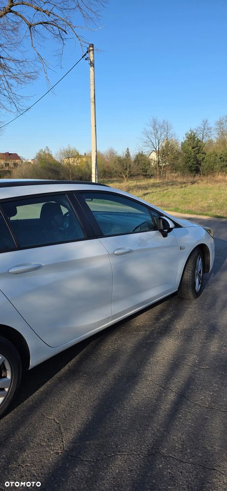 Opel Astra 1.6 CDTI Sport - 17