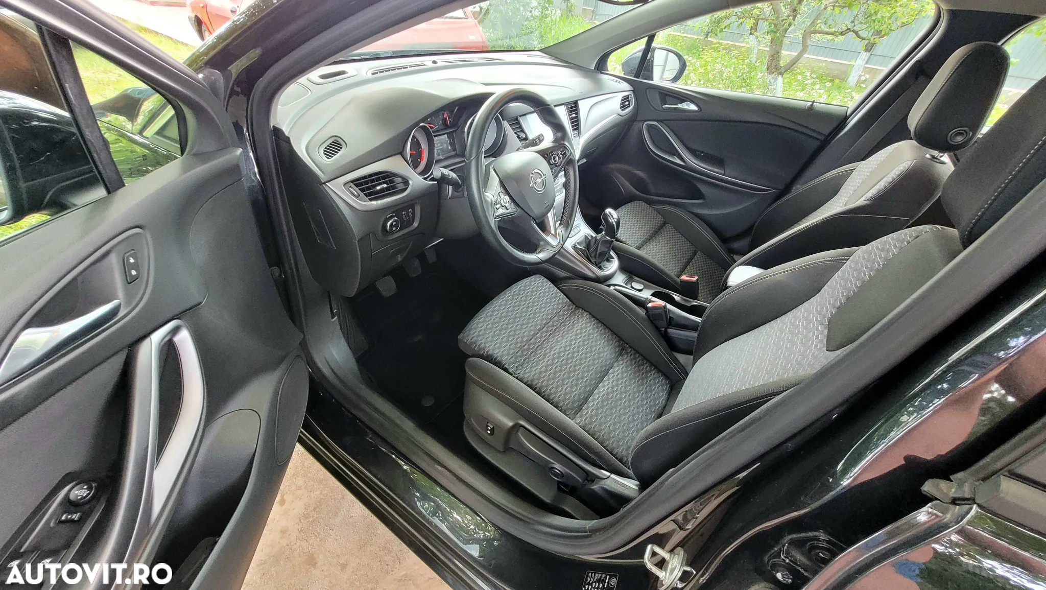 Opel Astra 1.6 D (CDTI DPF ecoFLEX) Start/Stop Excellence - 3