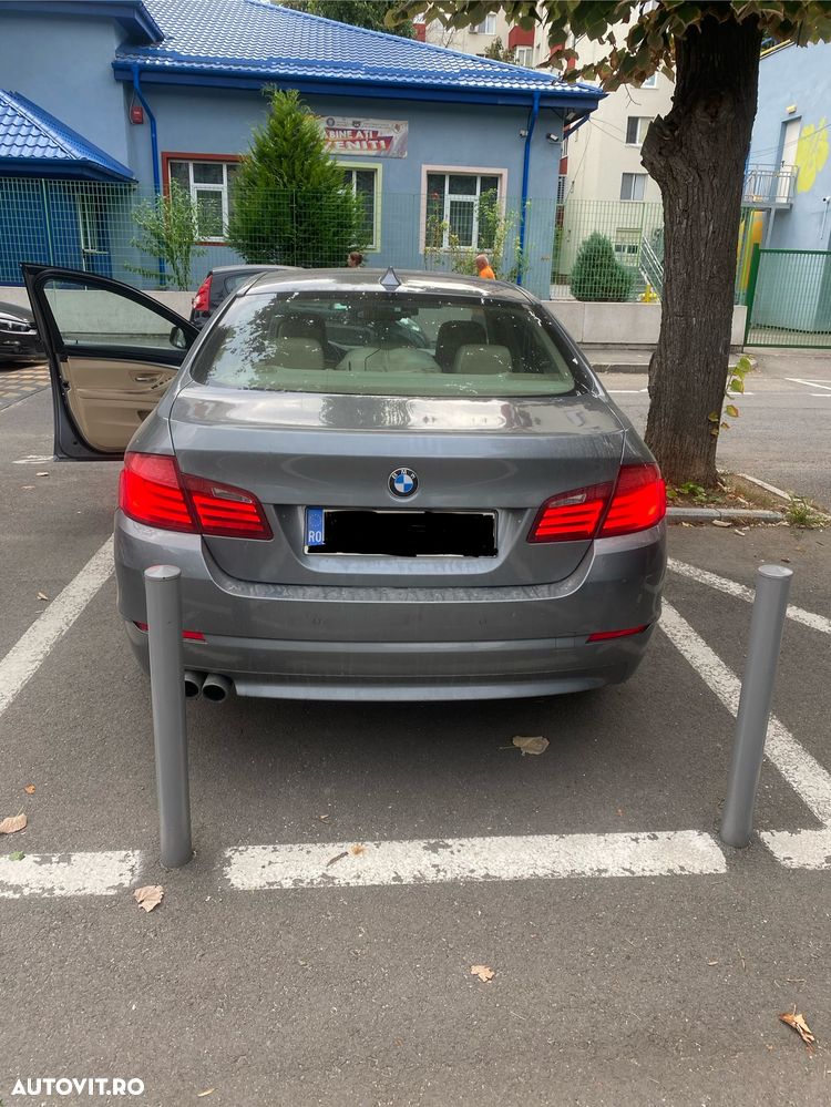 BMW Seria 5 525d xDrive - 9