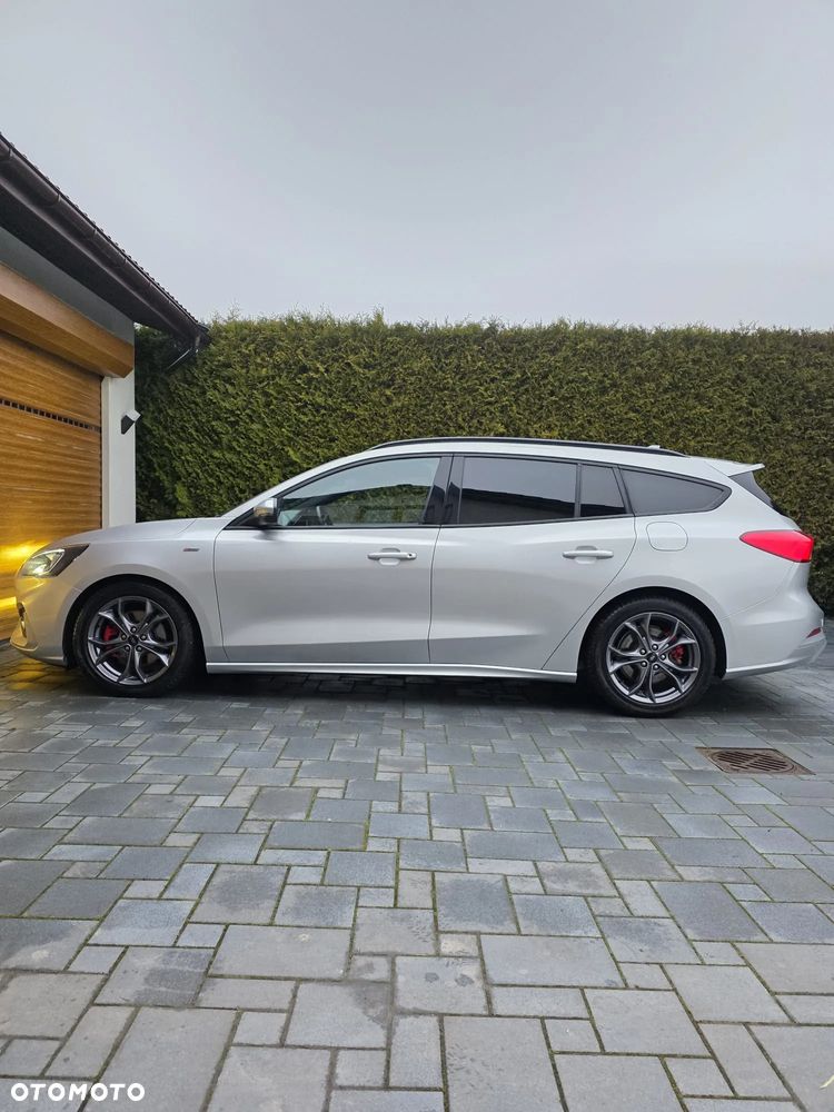 Ford Focus 1.5 EcoBlue Start-Stopp-System ST-LINE DESIGN - 6