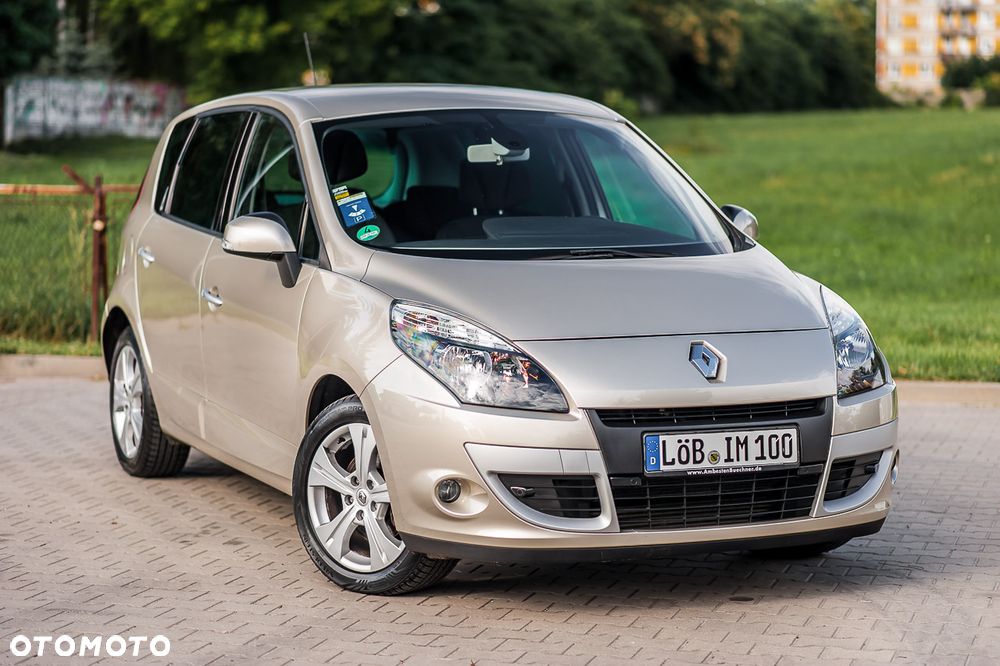 Renault Scenic - 1