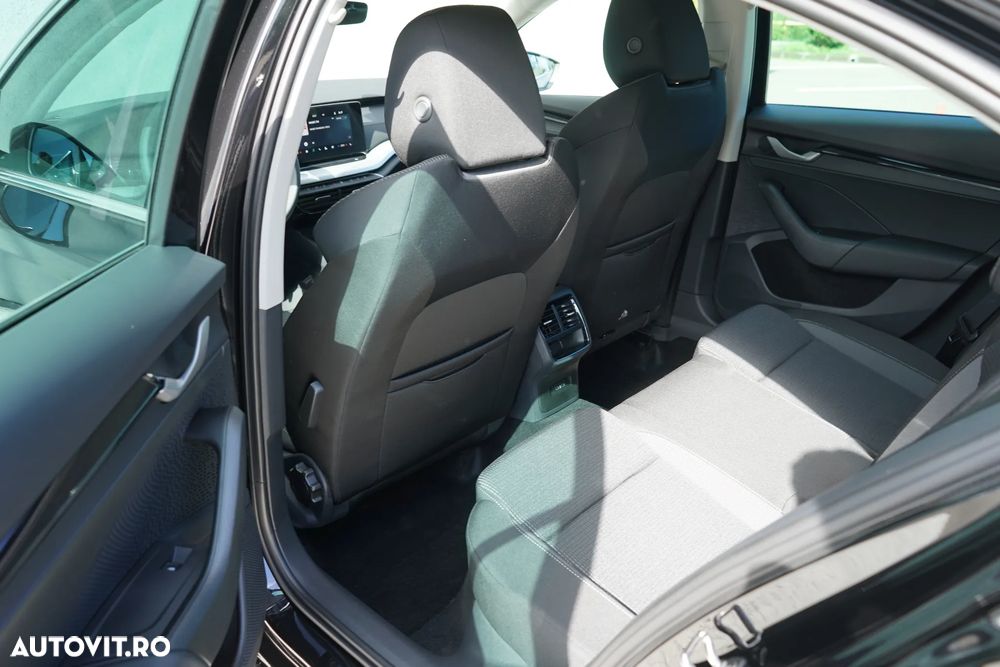Skoda Octavia 1.5 TSI DSG MHEV Style - 26