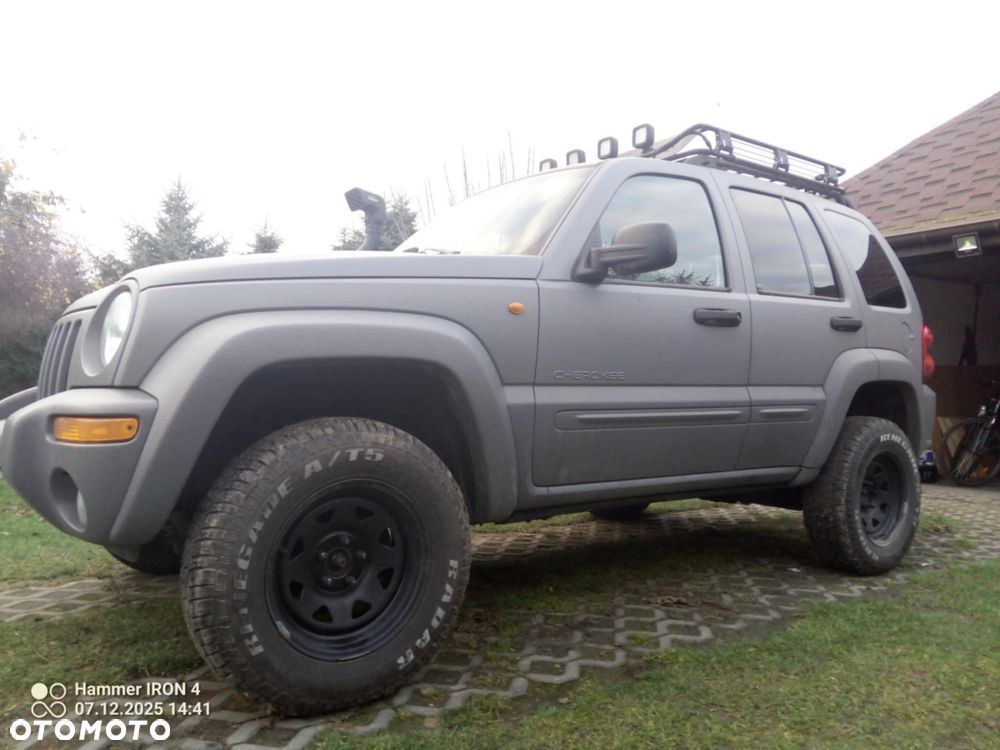 Jeep Cherokee - 1