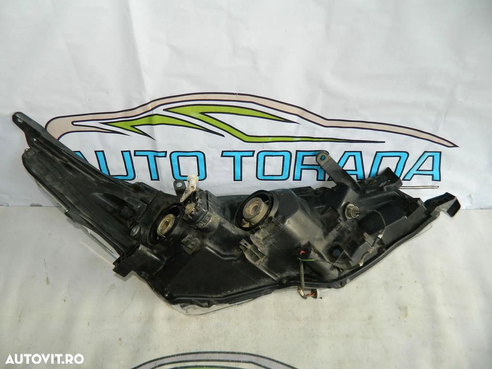 Far stanga halogen Toyota Corolla E170 [facelift] model 2015 - 2020 cod 81150-02L50-00 - 6