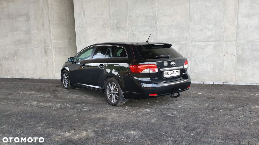 Toyota Avensis Combi 1.8 Multidrive S Executive - 4