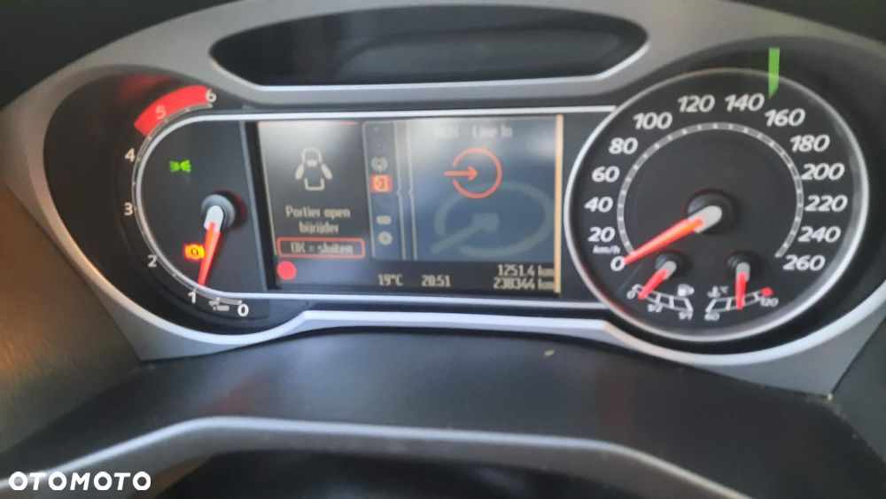 Ford Mondeo 2.0 TDCi Gold X - 14