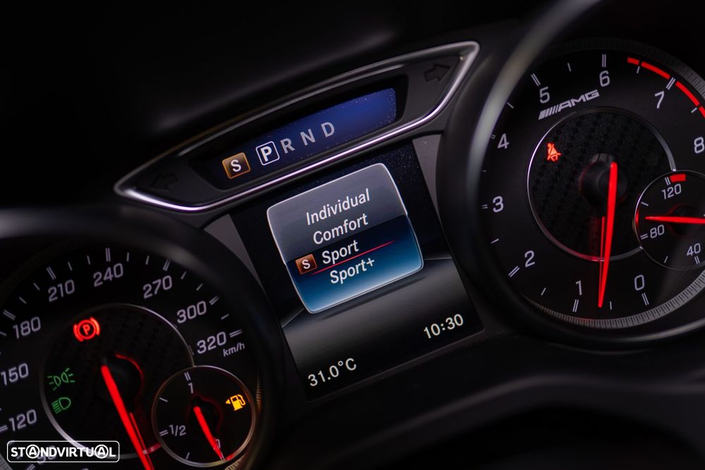 Mercedes-Benz A 45 AMG 4Matic Speedshift 7G-DCT - 34