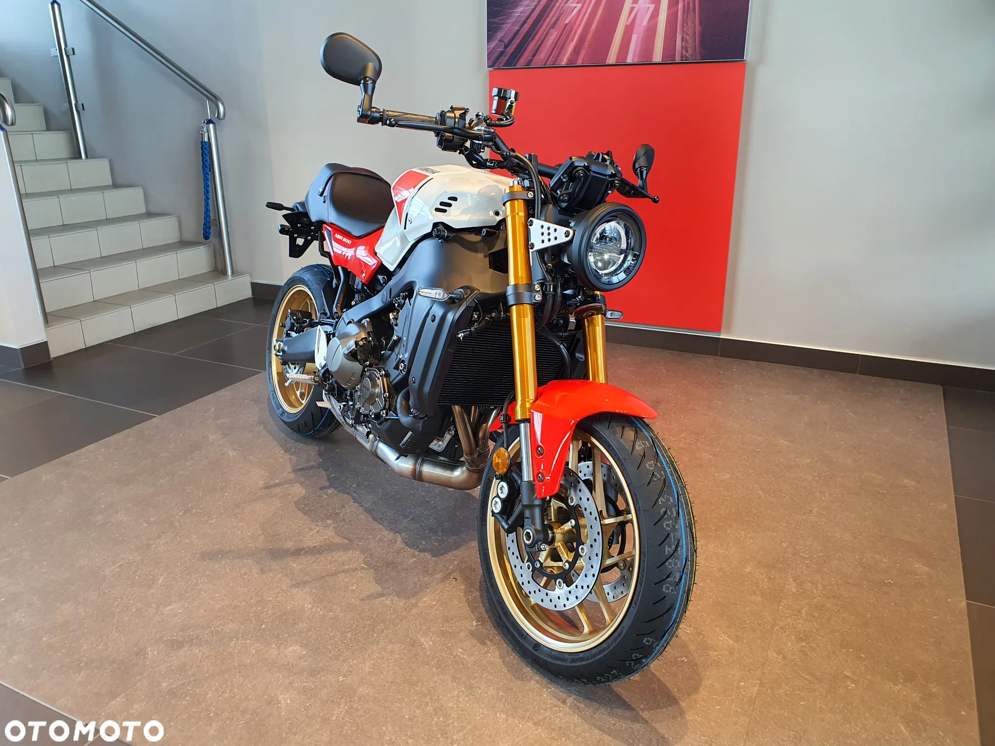 Yamaha XSR - 9