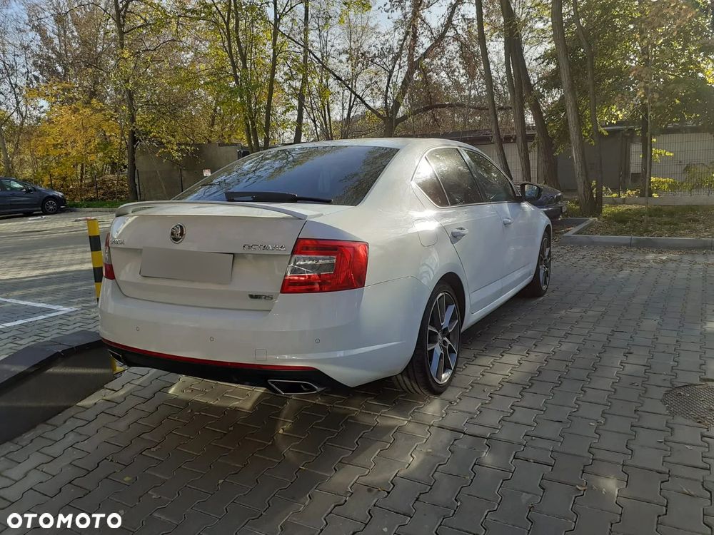 Skoda Octavia 2.0 TSI RS DSG - 3