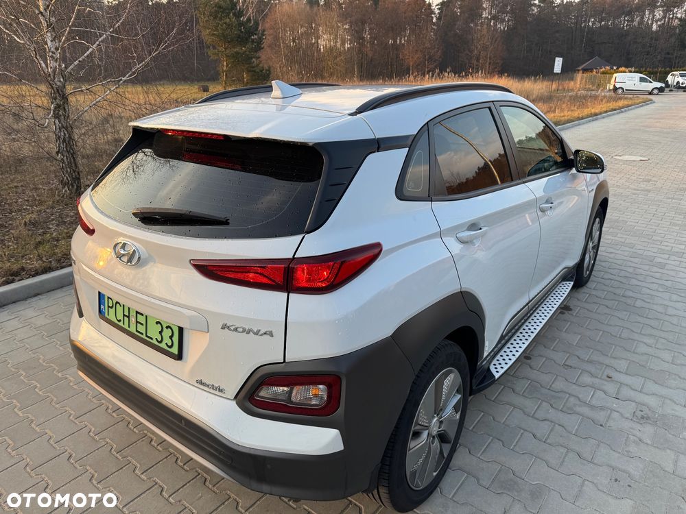 Hyundai Kona 64kWh Style - 8