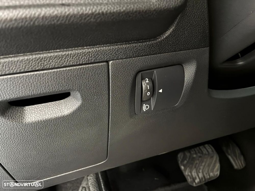 Dacia Sandero 1.0 TCe Expression CVT - 19