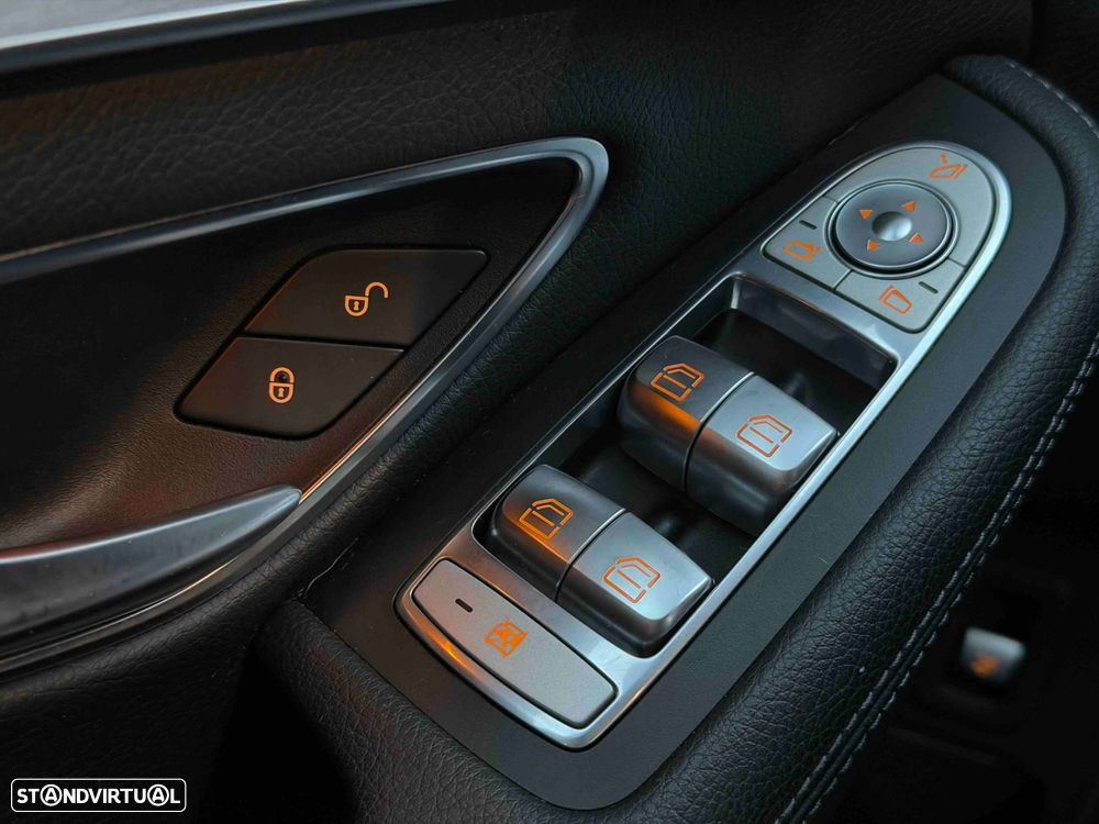 Mercedes-Benz C 220 Station CDI 7G-TRONIC Avantgarde Edition - 34