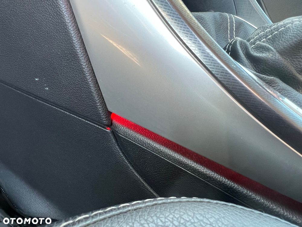 Opel Astra 1.4 T Enjoy S&S - 18