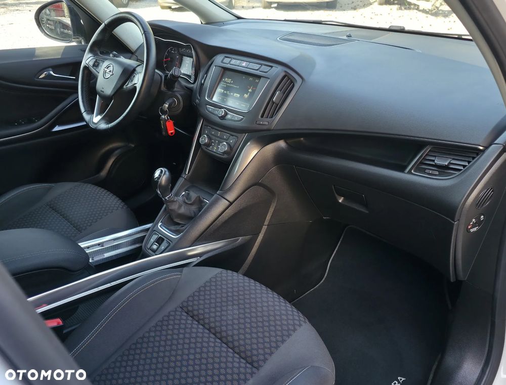 Opel Zafira Tourer 1.4 Turbo Innovation - 11