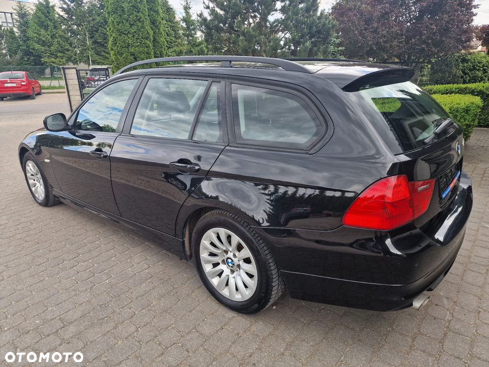 BMW Seria 3 318d DPF - 6