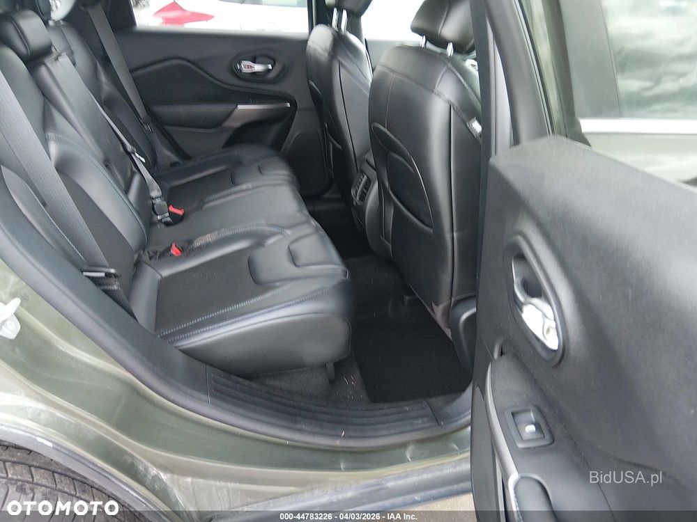 Jeep Cherokee - 7
