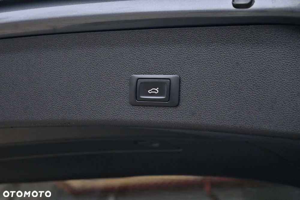 Audi A4 Avant 2.0 TDI clean diesel - 34