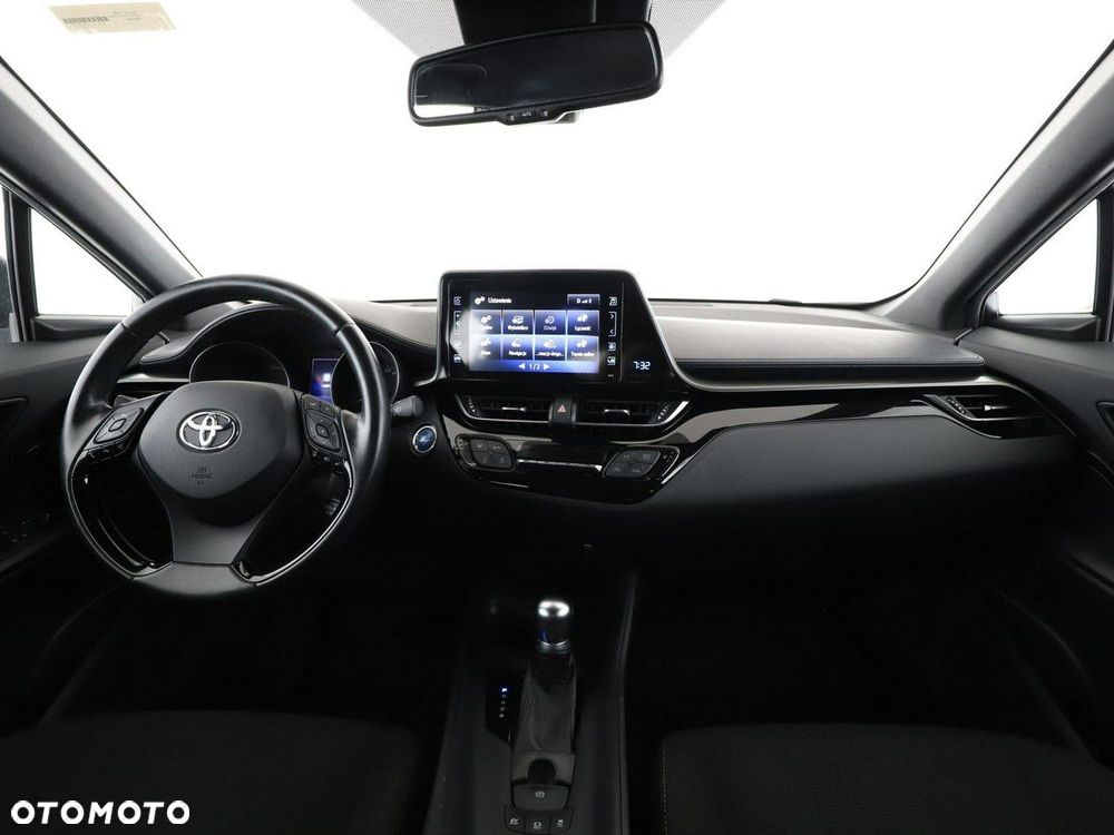 Toyota C-HR Flow - 16