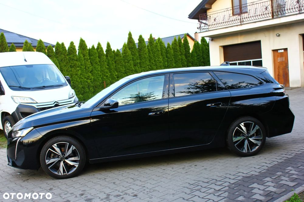 Peugeot 308 1.5 BlueHDi Allure S&S EAT8 - 17