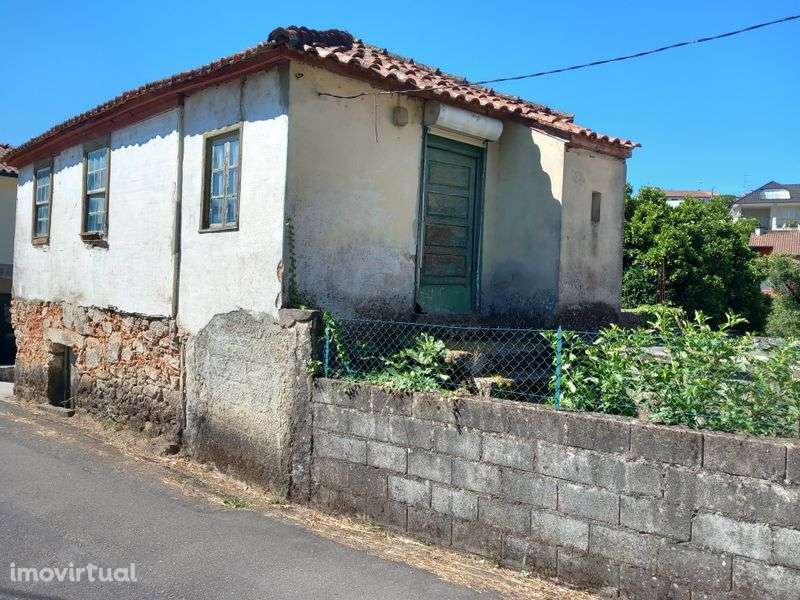 Casa para restaurar com terreno - Grande imagem: 4/9
