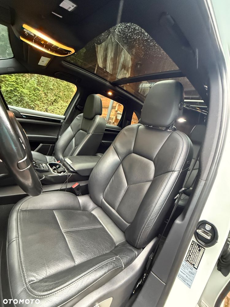 Porsche Cayenne - 18
