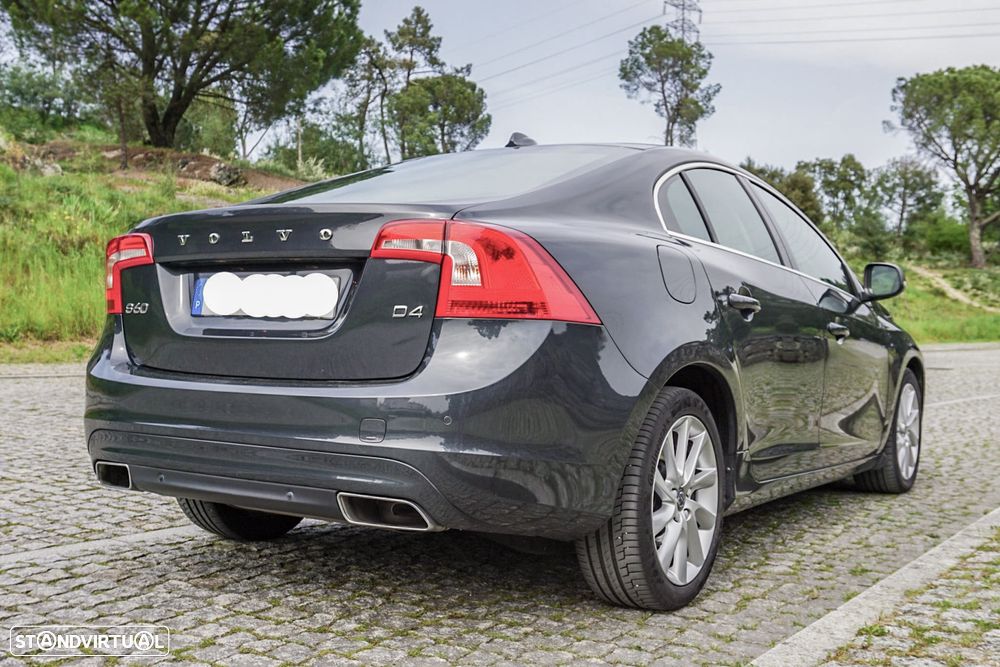 Volvo S60 2.0 D4 Momentum Geartronic - 20